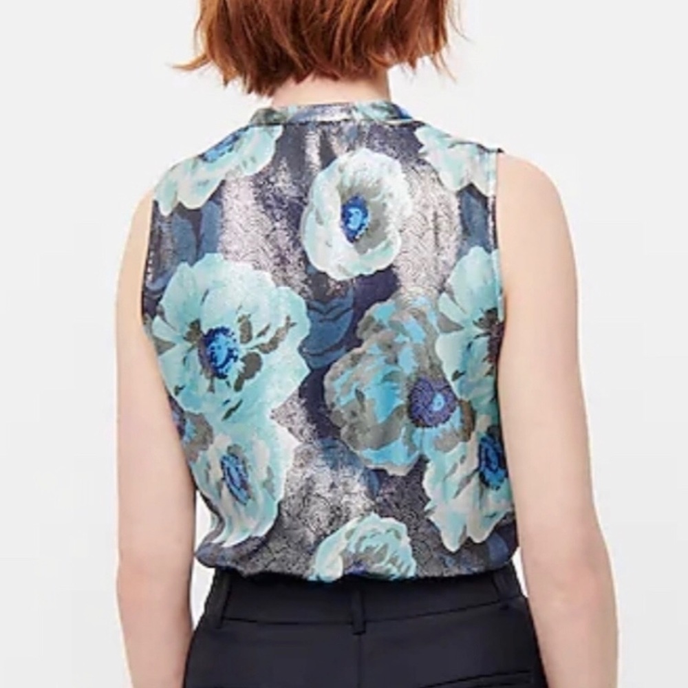 ✨HP✨ [J. Crew] Gorgeous Ruffle-Front Top - Picture 10 of 10
